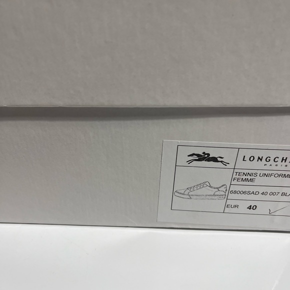 NIB Longchamp leather Tennis Shoes available in sizes 40 and 41
NIB - Picture 4 of 9